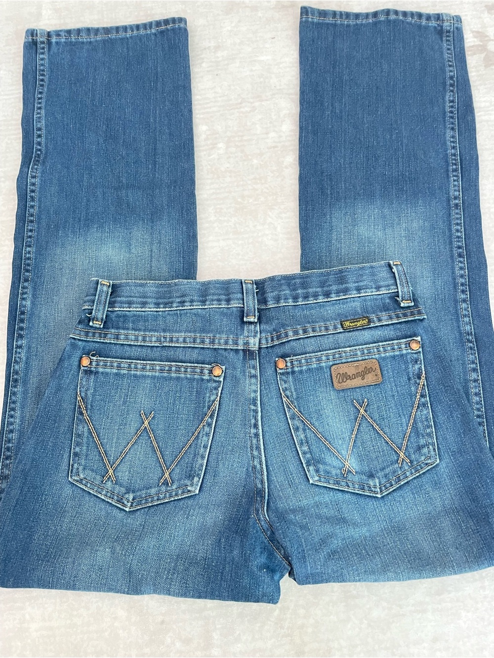 Wrangler Women’s Medium Blue Straight Leg Jeans with Back Pocket Stitching